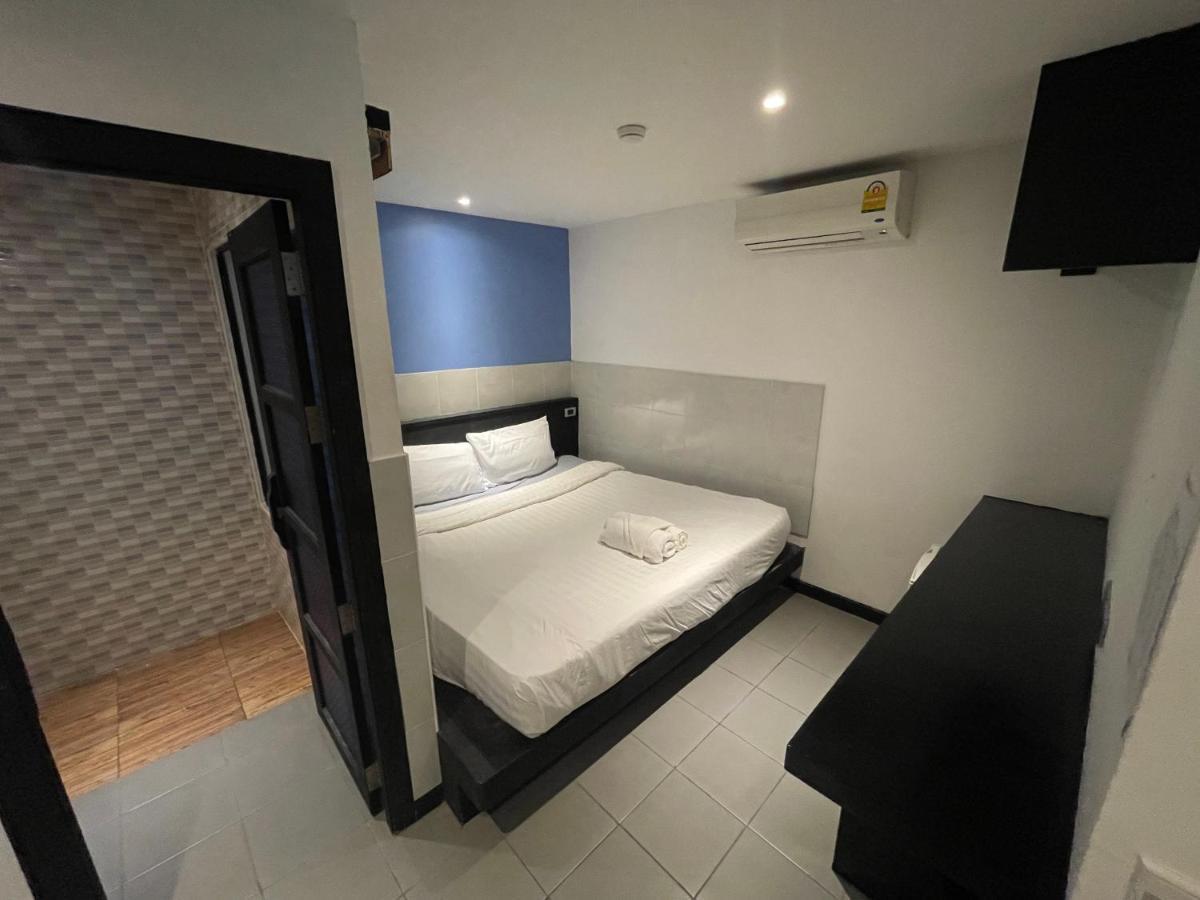 Islanda Hotel Patong Luaran gambar