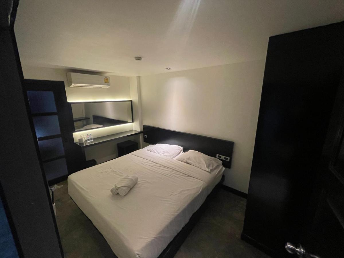 Islanda Hotel Patong Luaran gambar