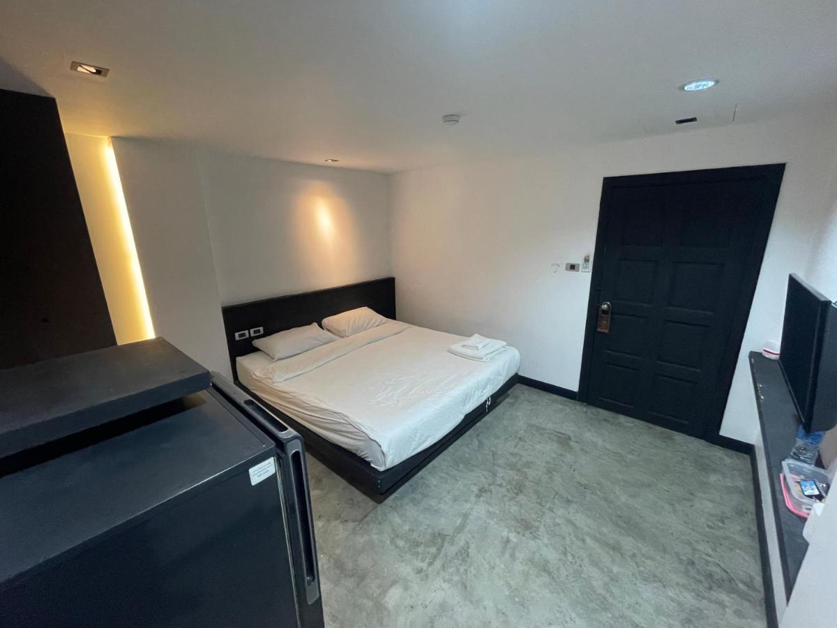 Islanda Hotel Patong Luaran gambar